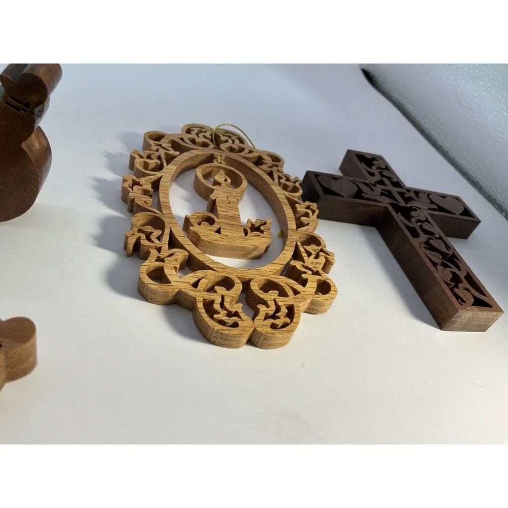 Carved Wood Christmas Ornaments‎ Set Of 7